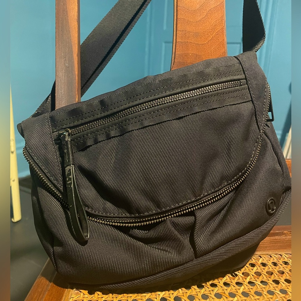 lululemon cross over bag OS Black Waterproof
